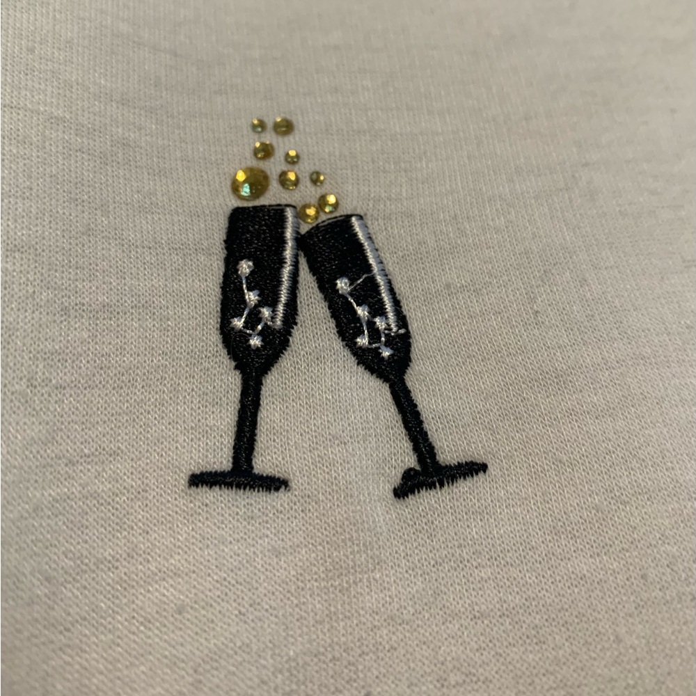 PHILOSOPHY ladies grayish white champagne decals sweatshirt Size S/P  VGUC - Picture 8 of 8